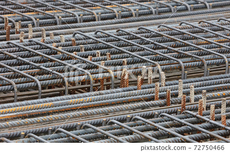 Metal reinforcement grid - Reinforced concrete preparation Metal reinforcement grid - Reinforced concrete preparation 72750466