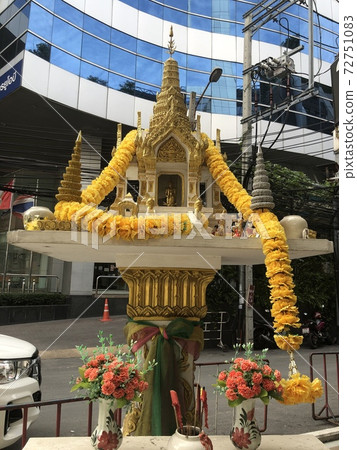 在泰國曼谷的神社 72751083