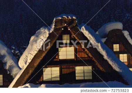 Snow Shirakawago Light Up 72753823