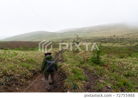 Walk through Kirigamine in the fog 72755988