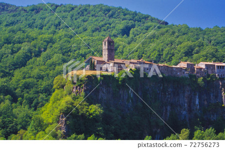 Catalan village 72756273