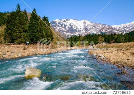Mt. Hakkai and the flow of thaw 72756625