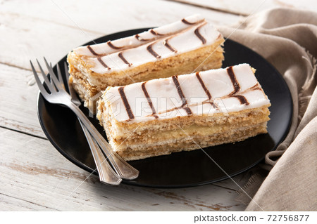 Millefoglie or French mille-feuille Millefoglie or French mille-feuille 72756877
