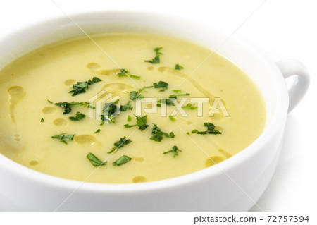 Fresh green asparagus soup isolated on white background 72757394
