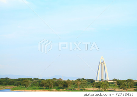 Scenery of Ichinomiya City, Kiso River and Twin Arch 138 Scenery of Ichinomiya City, Kiso River and Twin Arch 138 72758455