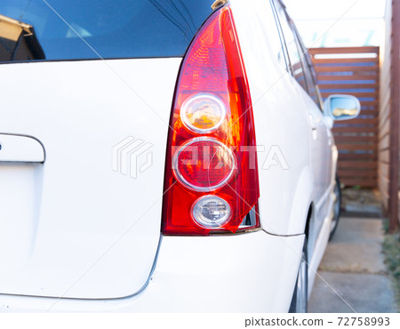 Broken tail lamp 72758993