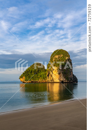 Beautiful morning at Pranang Cave Beach, Railay, Krabi, Thailand Beautiful morning at Pranang Cave Beach, Railay, Krabi, Thailand 72759159