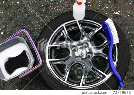 車輪清潔所需的洗車用品 72759676