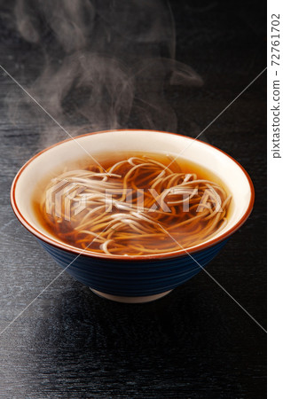 Sake wheat noodles 72761702