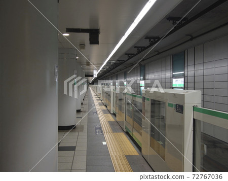 Unmanned Tokyo Metro Chiyoda Line Nijubashimae Stock Photo