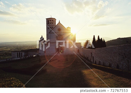 Assisi 72767553