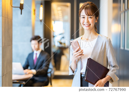 營業所商人 72767990