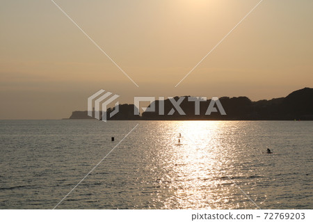 Scenery of Kamakura: Zaimokuza 72769203