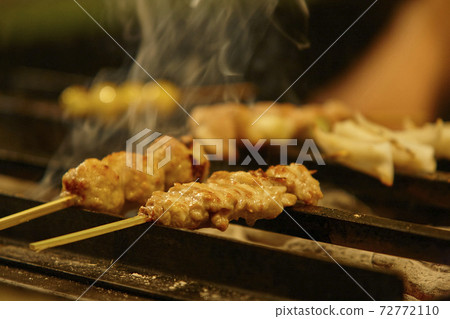 Grilled chicken 72772110