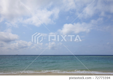Simple Okinawa sea and sky Simple Okinawa sea and sky 72773394