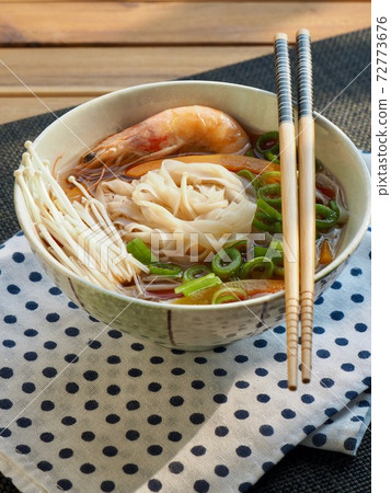 Asian Food Shrimp Rice Noodles 72773676