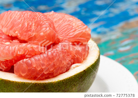 柚子 72775378