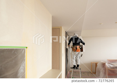 做室內裝飾的工匠 72776265