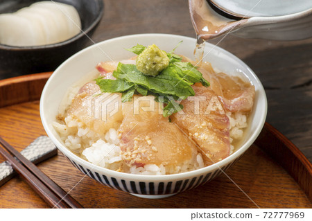 Sea bream charippers 72777969