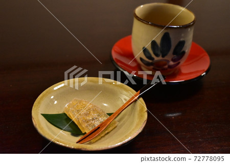 琉球傳統點心“冬瓜醬菜” 琉球傳統點心“冬瓜醬菜” 72778095