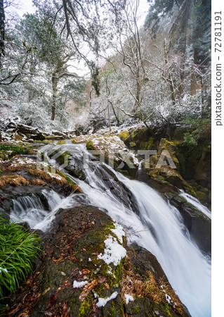 Snow and ice landscape of Kikuchi Gorge in winter 72781191