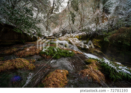 Snow and ice landscape of Kikuchi Gorge in winter 72781193