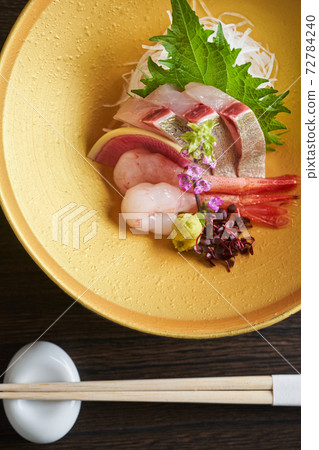 Striped trevally and pink shrimp sashimi 72784240