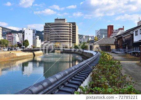 長崎出島前的河道列車行駛的道路 72785221
