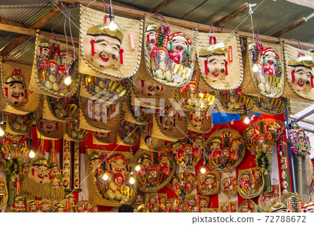 Lucky thing of Toka Ebisu Osaka Imamiya Ebisu Shrine God of business prosperity Image material 72788672