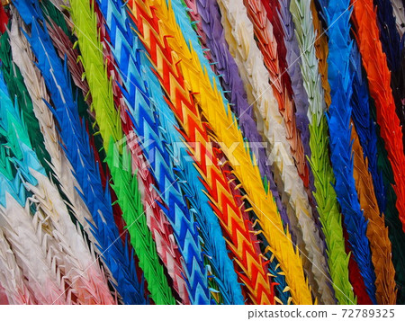 Colorful thousand paper cranes Colorful thousand paper cranes 72789325