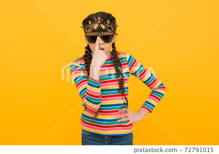 Party queen. Celebrate as real queen. Kid wear golden  72791015