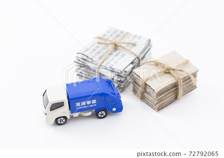 Waste paper collection image Waste paper collection image 72792065