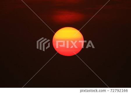 美麗的太陽 72792166