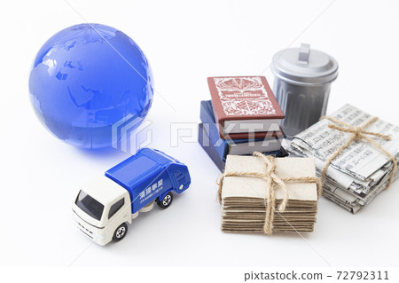 廢紙收集圖像 72792311