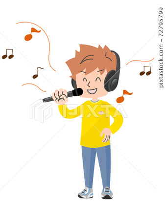戴著耳機唱歌的人 72795799