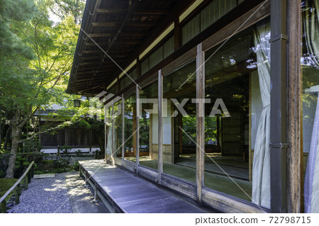 Yoshikien Garden, Nara City, Nara Prefecture 72798715