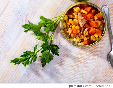Opened can of Milanese salad Opened can of Milanese salad 72801867