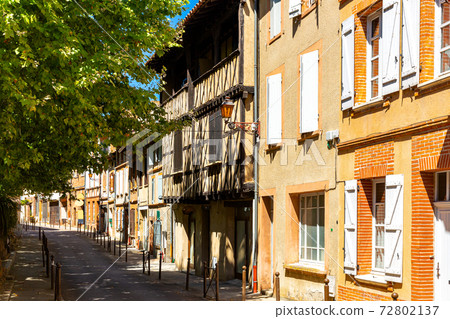 Houses and streets of Muret town, France 72802137
