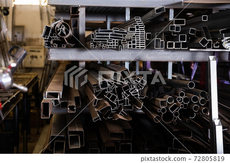 Warehouse with metal beams components of industrial manufacture Warehouse with metal beams components of industrial manufacture 72805819