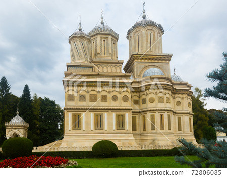 Curtea de Arges Cathedral 72806085