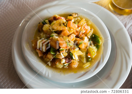 Seafood salpicon 72806331