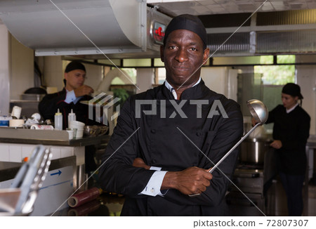 Confident African American chef Confident African American chef 72807307