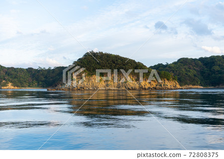 [Wakayama Prefecture] Tomogashima 72808375