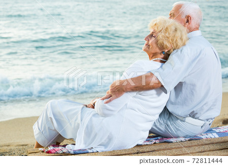 portrait of pensioners on the sea coast portrait of pensioners on the sea coast 72811444