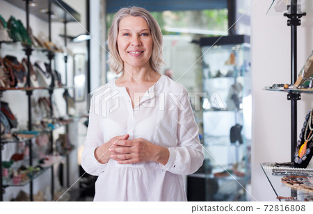Portrait of a jewelry store woman seller Portrait of a jewelry store woman seller 72816808