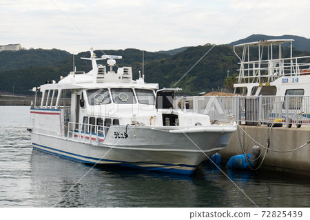 [Wakayama Prefecture] Kada Port Tomogashima Ferry Terminal 72825439