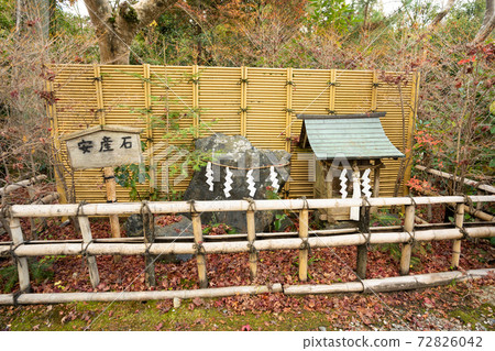 [Kyoto] Kuwayama Shrine 72826042