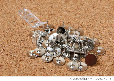 Pushpins, pins, push pins, daily necessities, miscellaneous goods, gabyo, needles, stationery, household goods 72826793