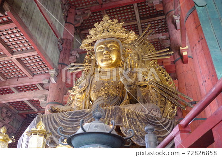 古城奈良的世界文化遺產，東大寺大佛的右側武士，國尊藏王坐像 72826858