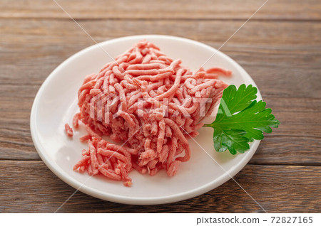 Minced meat 72827165